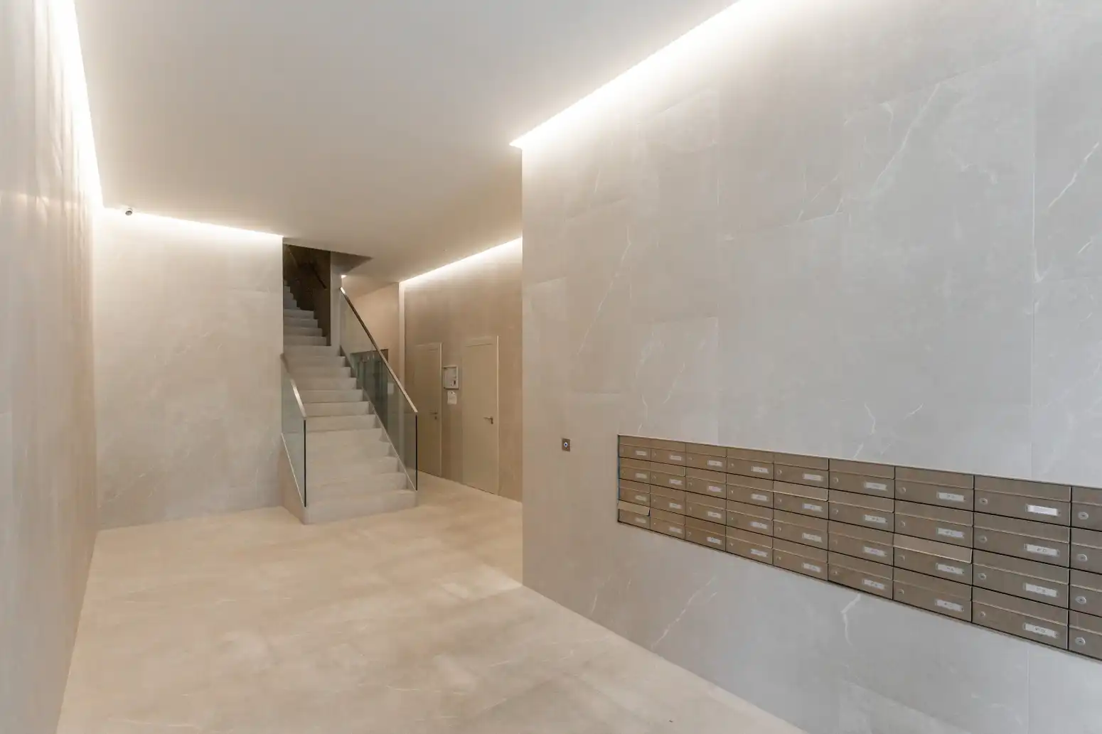 Wohnung zum Verkauf in  Pamplona / Iruña mit Klimaanlage, Heizung und Parkett