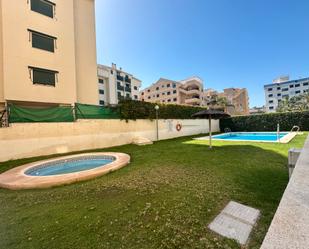 Piscina de Pis de lloguer en Guardamar de la Safor amb Aire condicionat, Terrassa i Balcó