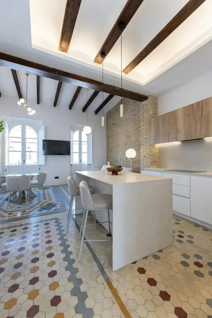Kitchen of Flat for rent in Valencia  with Washing machine, TV and Pets allowed