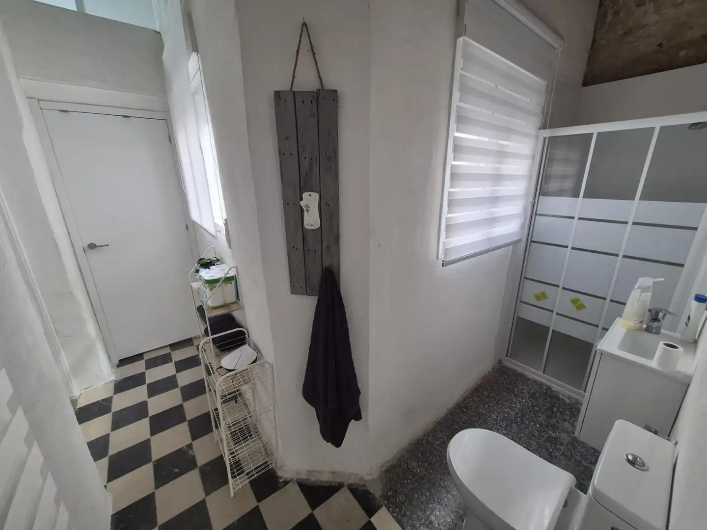Bathroom of Flat for rent in San Fernando  with Air Conditioner and Furnished