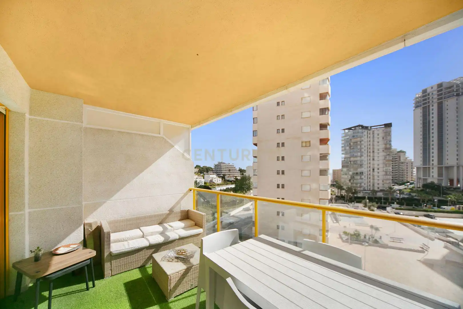 Terraza de Apartamento de alquiler en Calpe / Calp con Aire acondicionado, Lavadora y Microondas