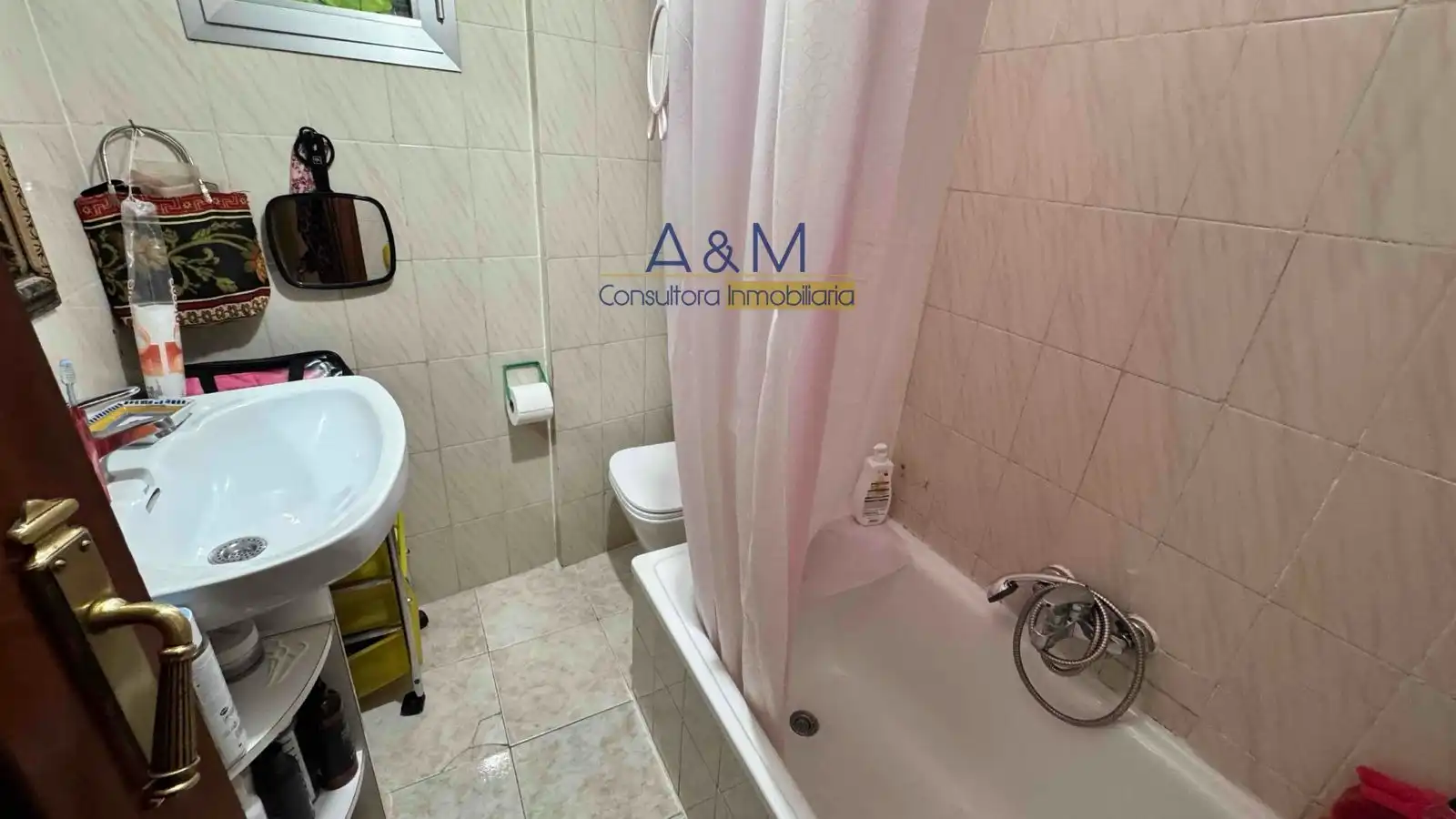 Bathroom of Apartments for sale in Valladolid  with Terrace