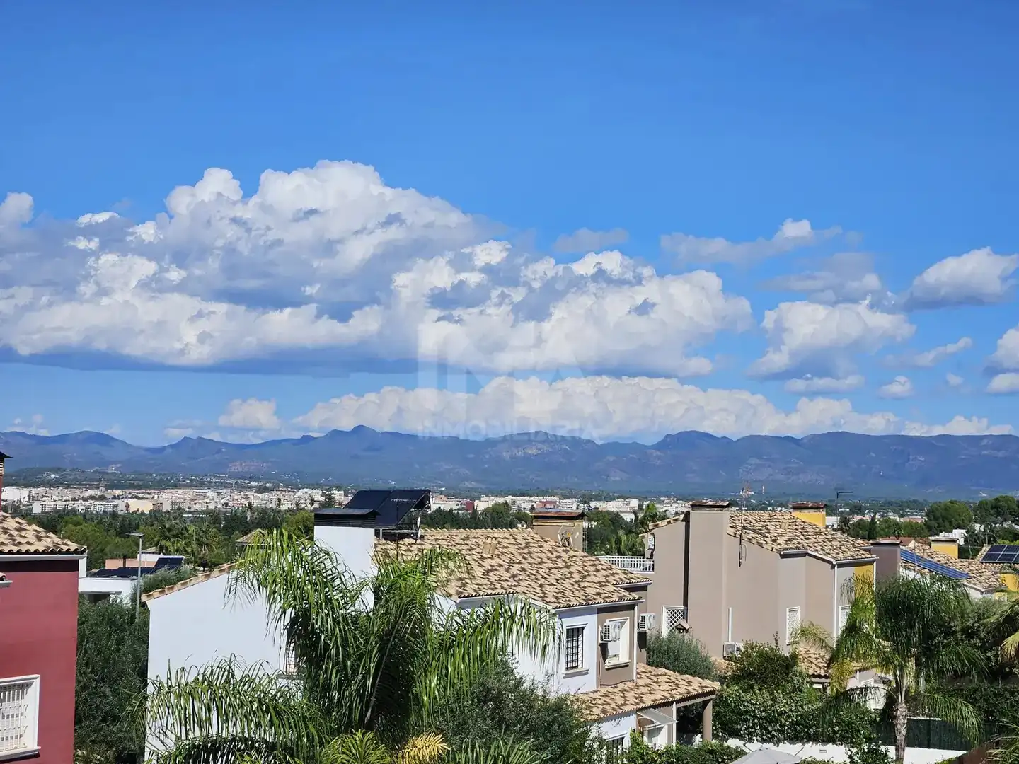 Vista exterior de Casa adosada en venta en Montealegre 