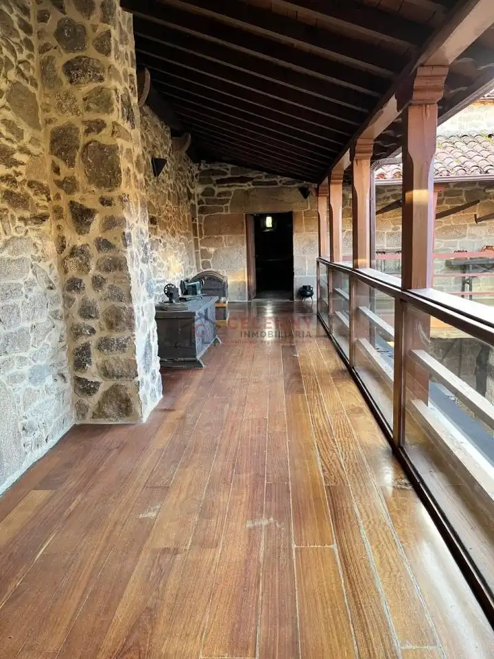 Local en venda en A Pobra de Trives  amb Aire condicionat i Moblat