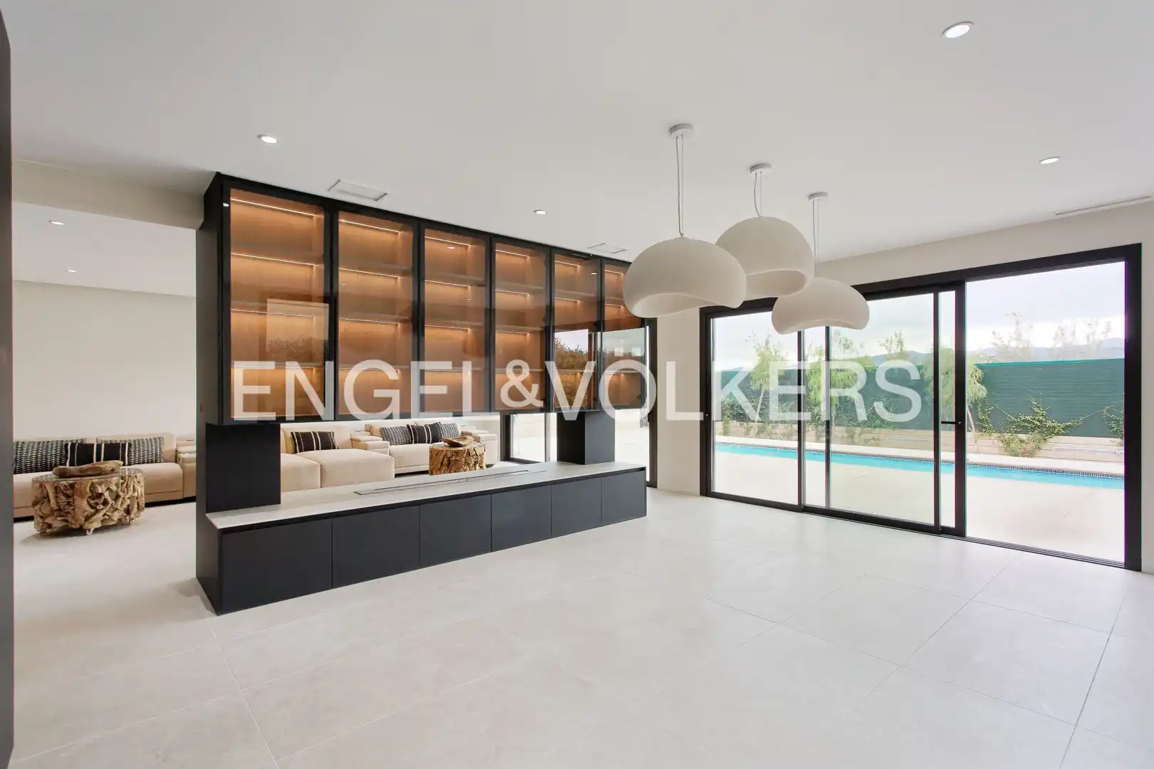 Sala d'estar de Casa o xalet en venda en Sant Cugat del Vallès amb Aire condicionat, Calefacció i Jardí privat