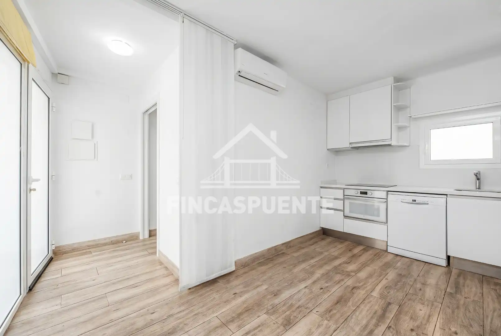 Piso en venta en El Camp de l'Arpa del Clot