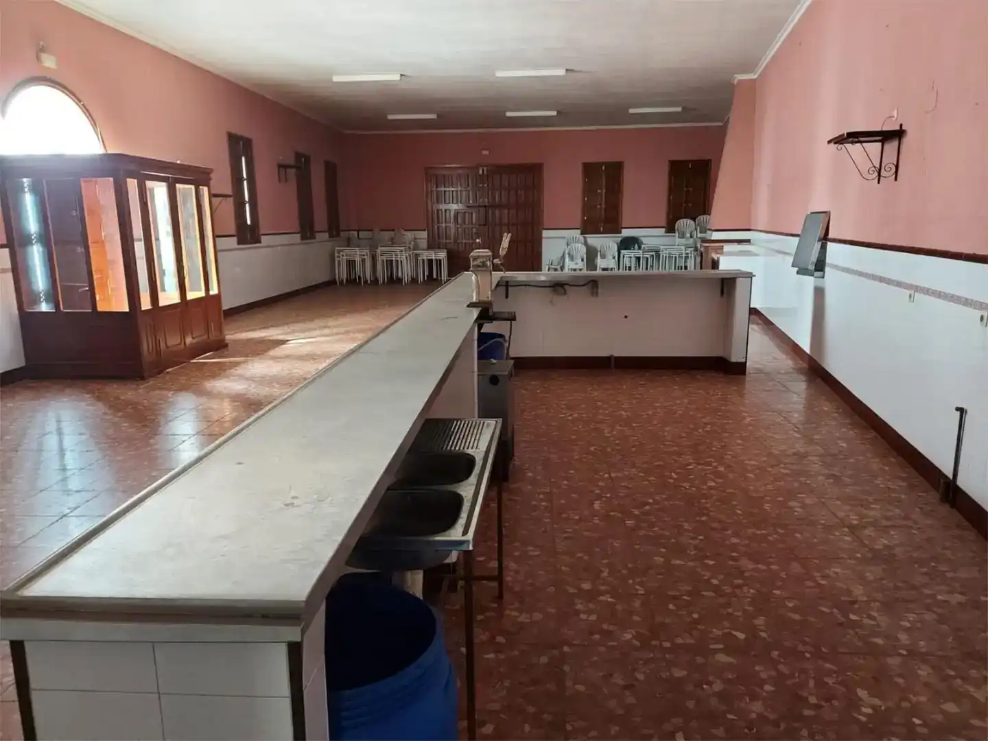 Nave industrial en venta en Higuera de la Sierra