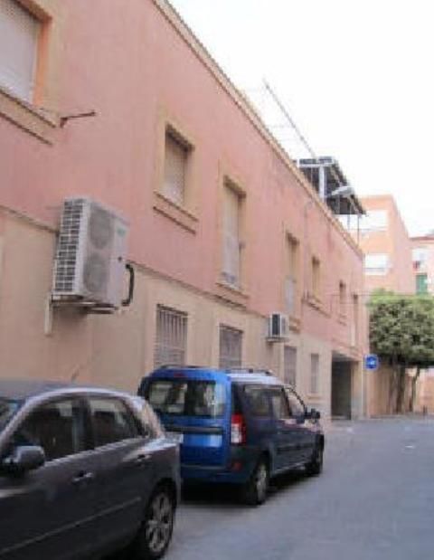 Vista exterior de Garatge en venda en  Almería Capital