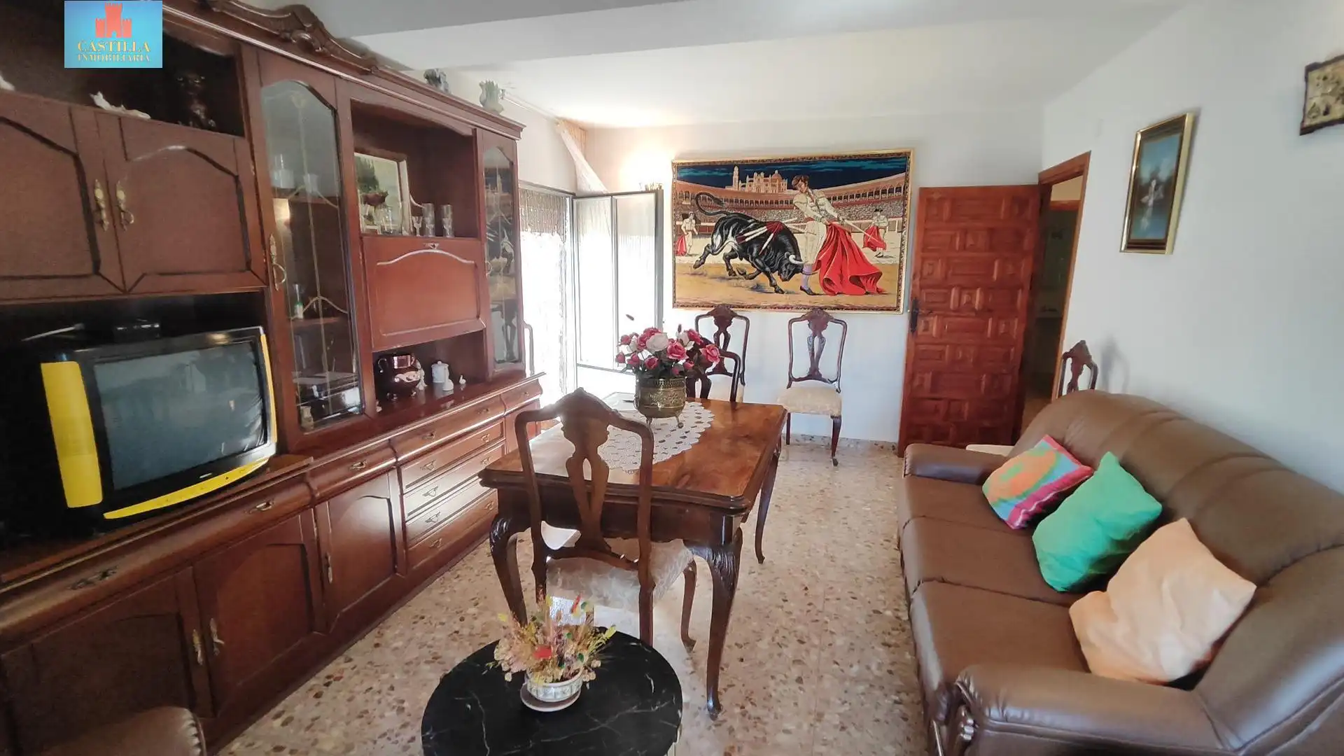 Sala de estar de Piso en venta en El Barraco  con Calefacción, Terraza y Amueblado
