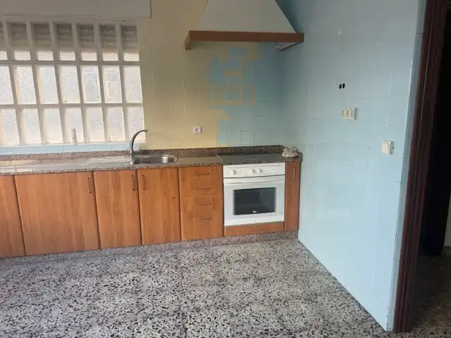 Cocina de Piso en venta en Ribadeo con Terraza, Trastero y Balcón