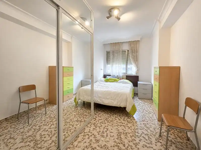 Habitación de Piso en venta en Málaga con Aire acondicionado y Calefacción