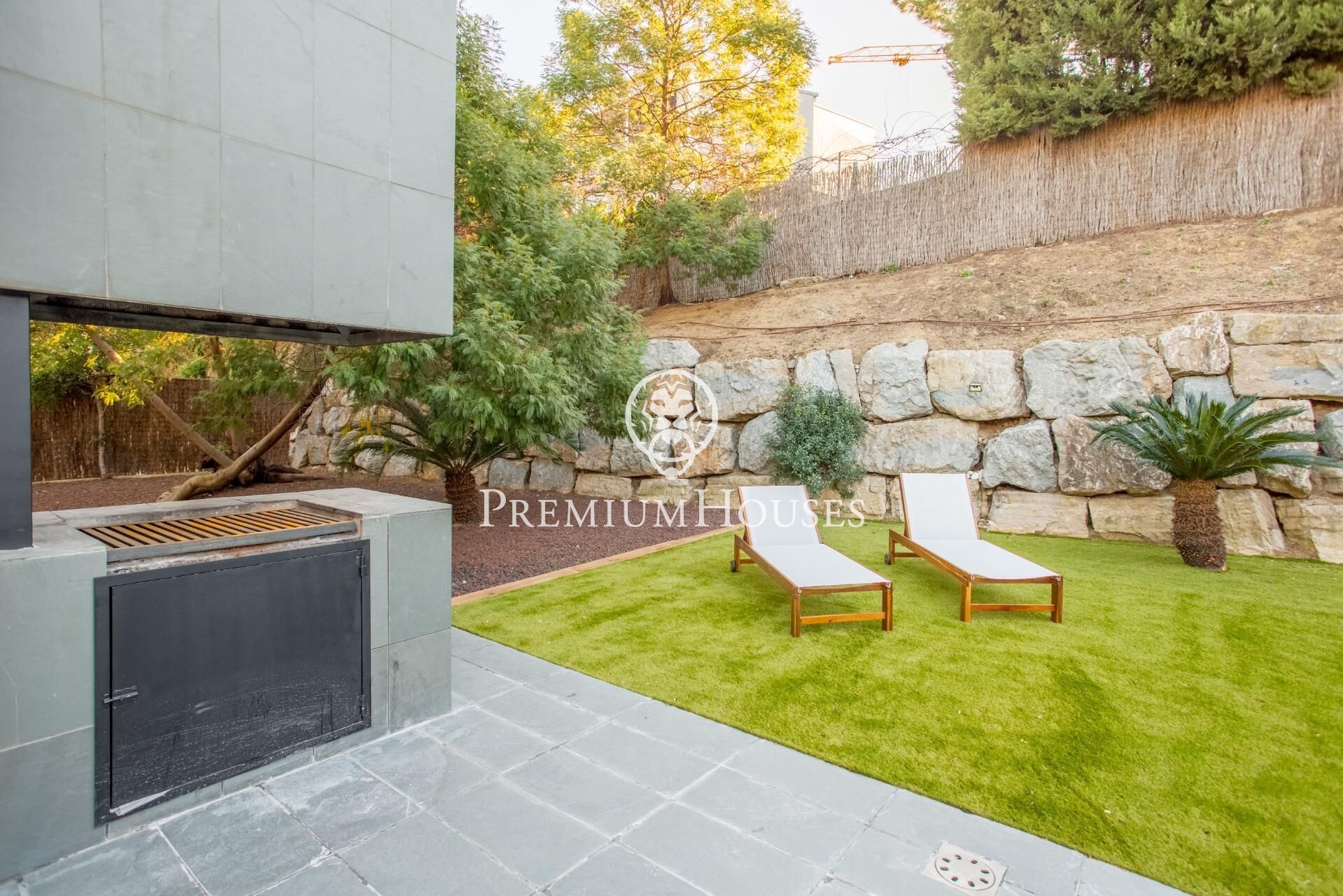 Terrassa de Casa o xalet en venda en Alella amb Aire condicionat, Calefacció i Jardí privat