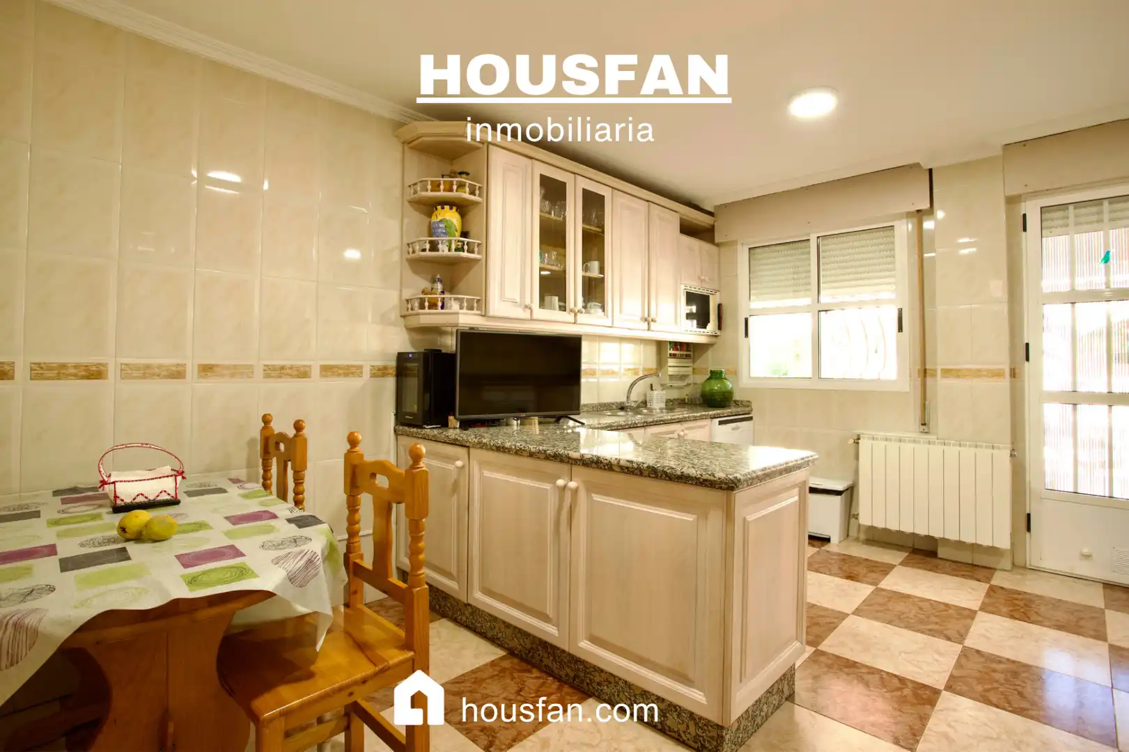 Exterior view of Houses for sale in Cáceres  with Air Conditioner, Heating and Private garden