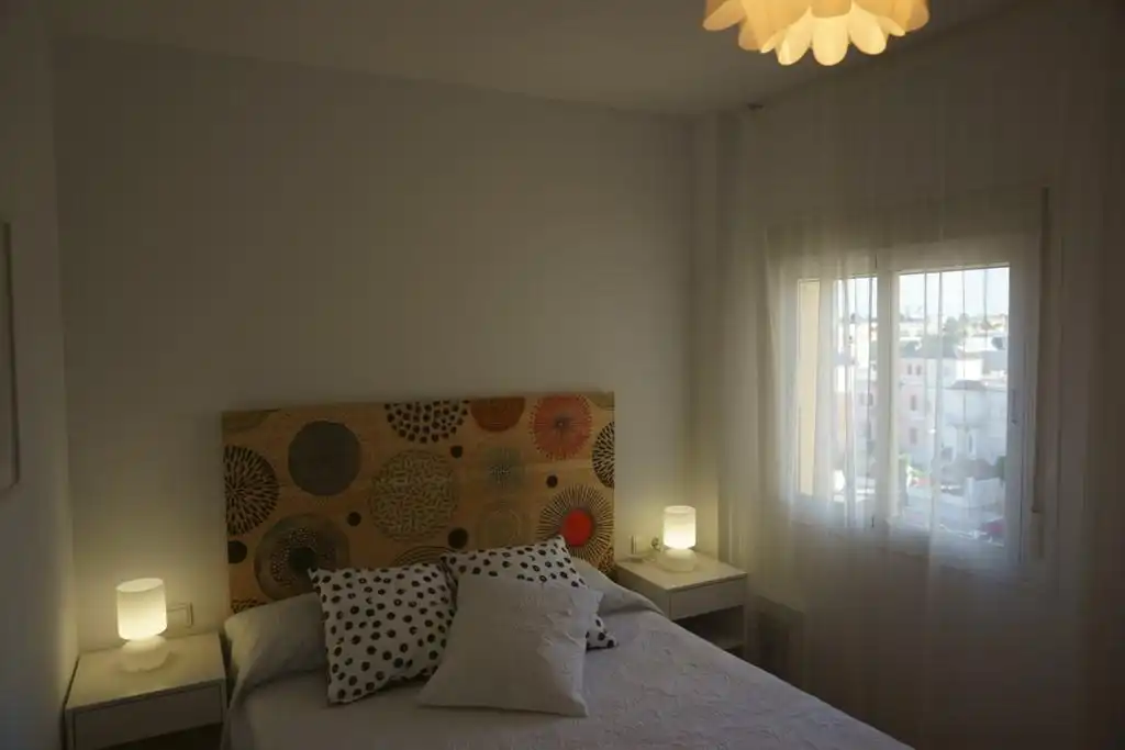 Habitación de Piso de alquiler en Sanlúcar de Barrameda con Aire acondicionado y Amueblado