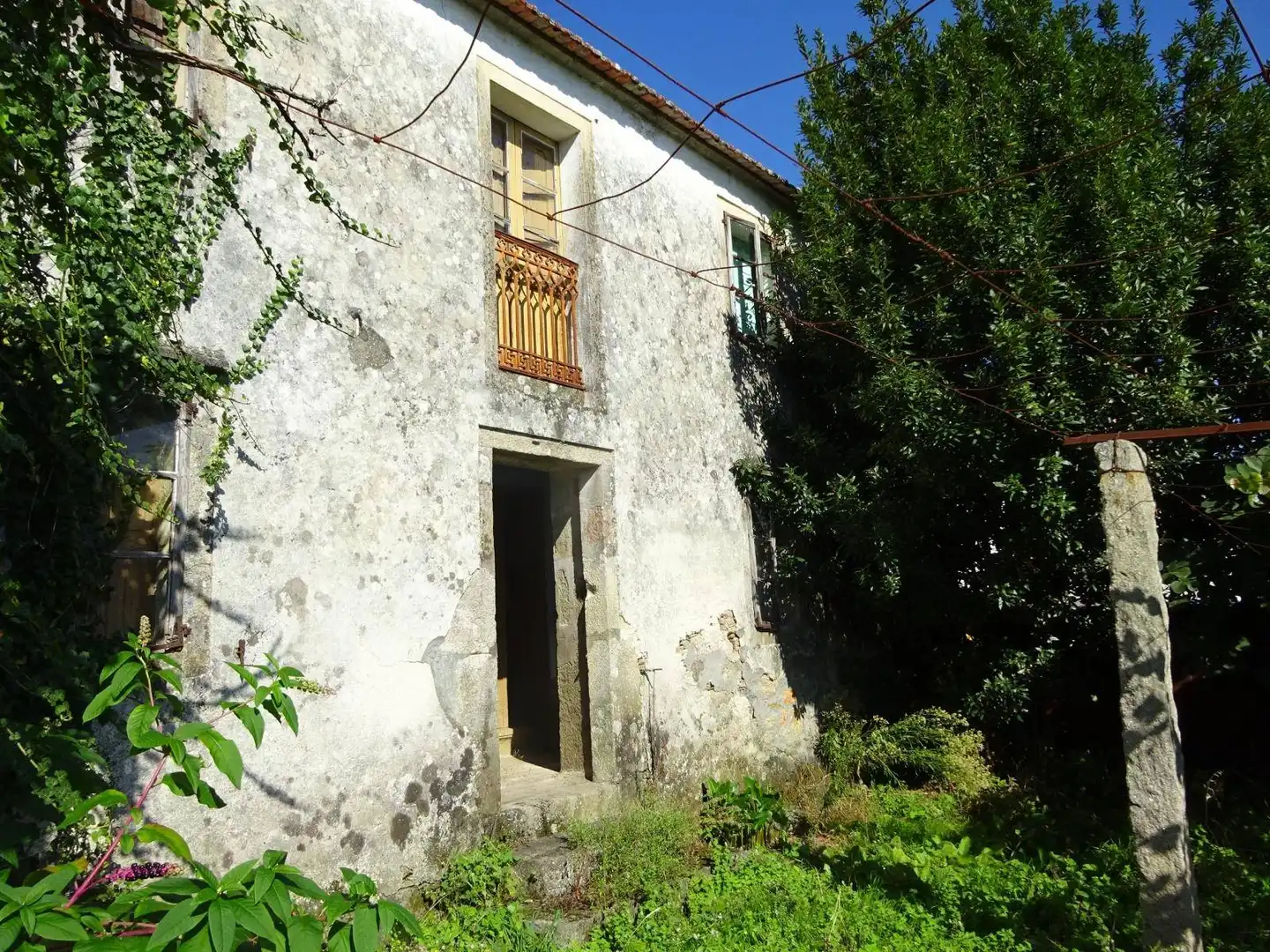 Exterior view of Houses for sale in Teo  with Storage room