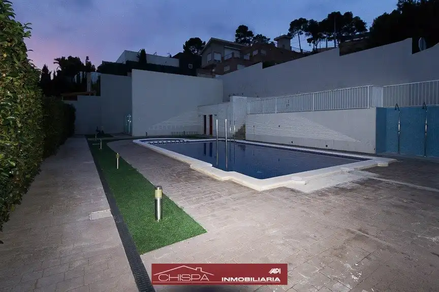 Piscina de Piso de alquiler en Náquera con Piscina comunitaria