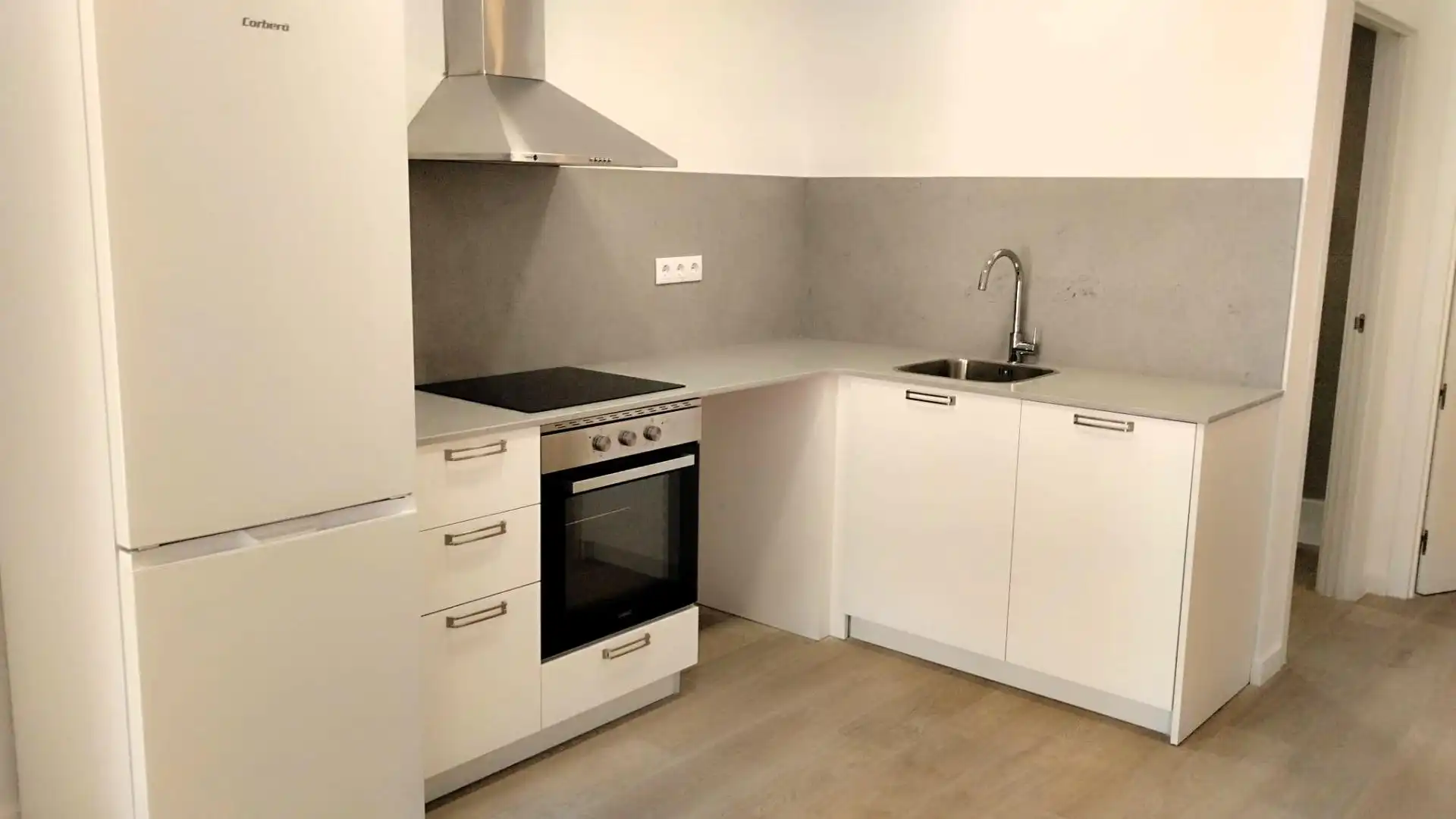 Kitchen of Ground floor for sale in Xirivella  with Air Conditioner, Terrace and Furnished