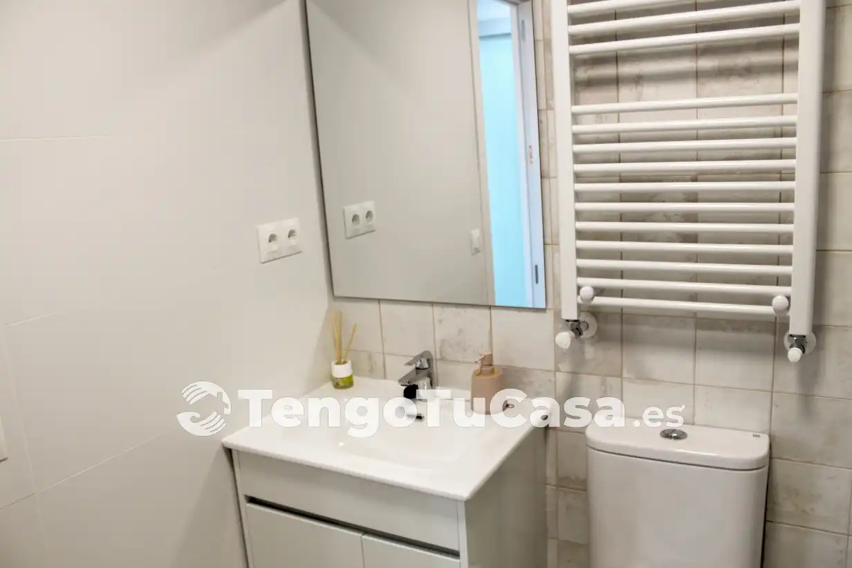 Baño de Piso en venta en Madrid con Aire acondicionado, Calefacción y Terraza