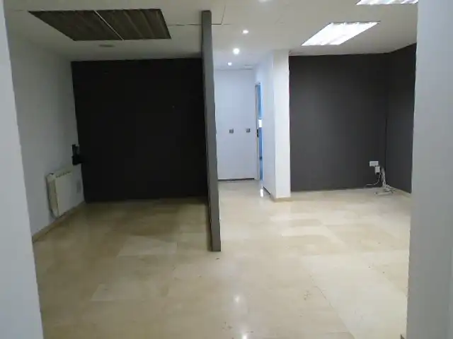 Office space with lift to rent in Calle General Vara de Rey 43, imagen 8