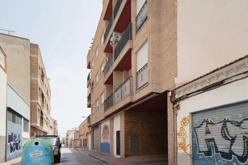 Vista exterior de Pis en venda en Alcantarilla