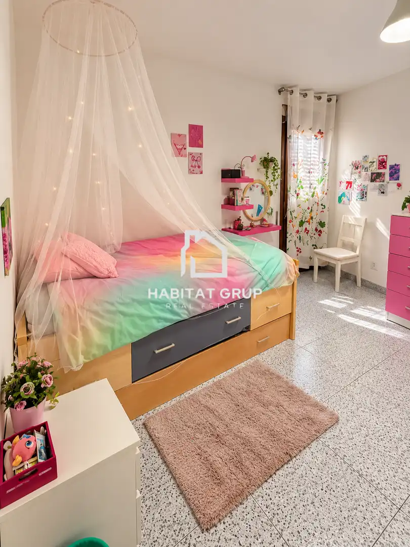 Habitación de Piso en venta en Torelló, Barcelona
