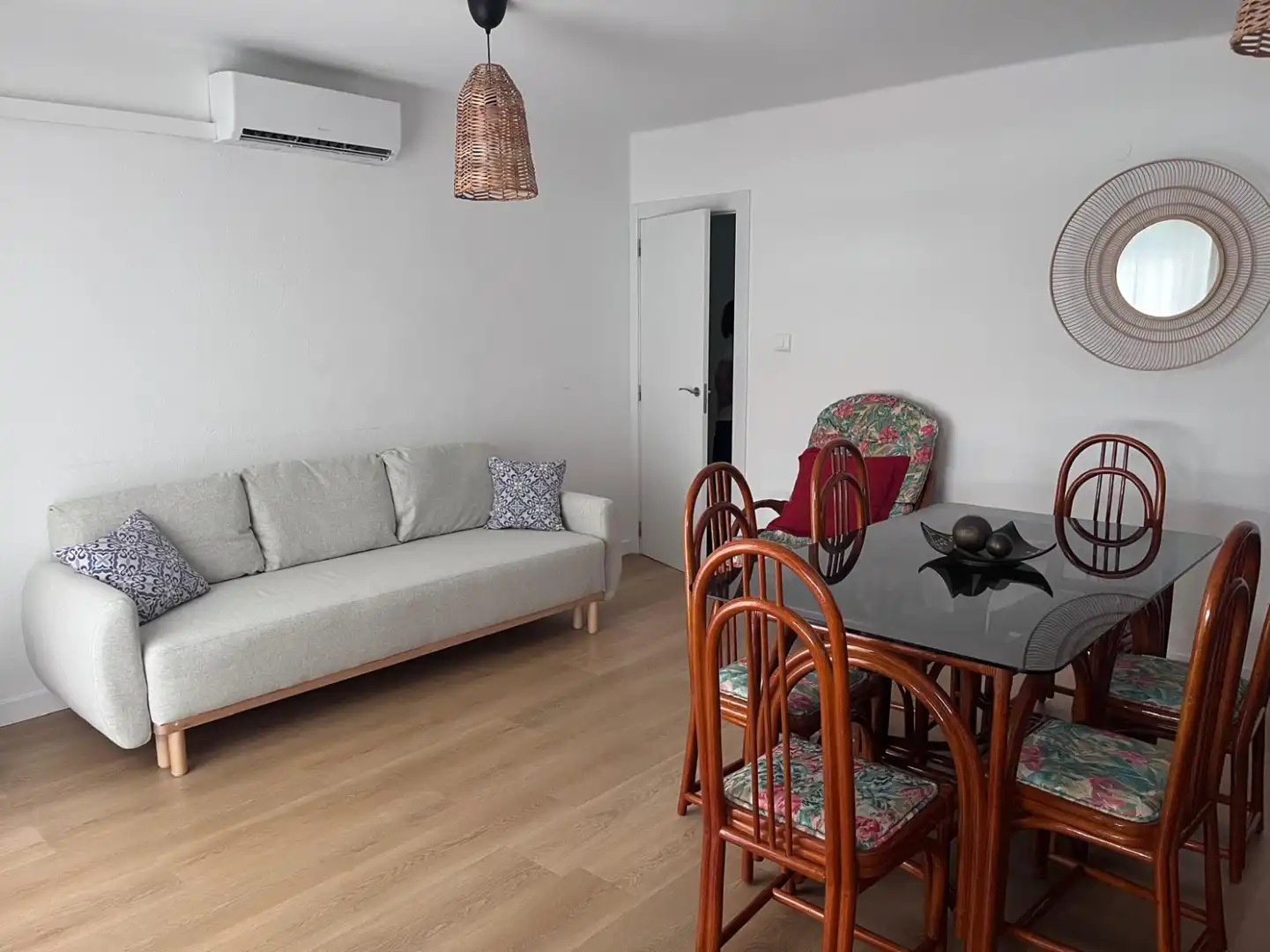 Sala d'estar de Pis de lloguer en Sagunto / Sagunt amb Aire condicionat, Parquet i Moblat