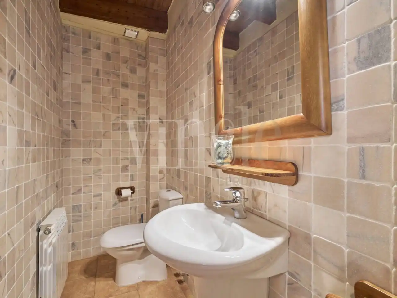Bathroom of Houses for sale in Puigcerdà  with Heating, Private garden and Parquet flooring