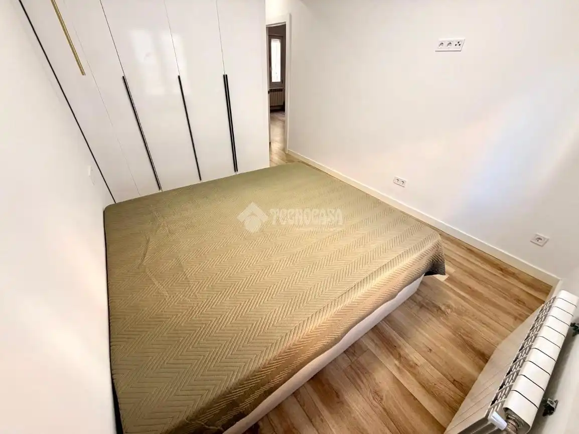 Piso con ascensor en venta en C. Eulalio Ferrer, imagen 16
