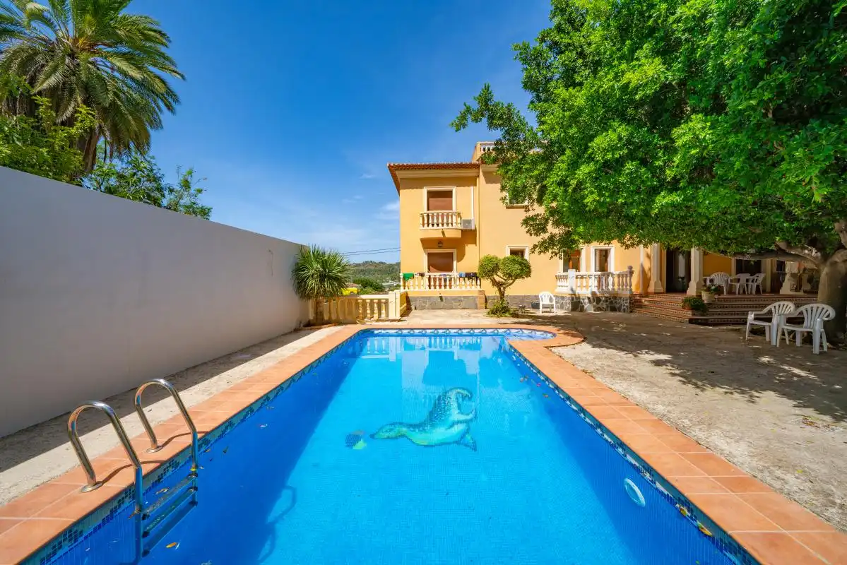 Piscina de Edifici en venda en Pedreguer