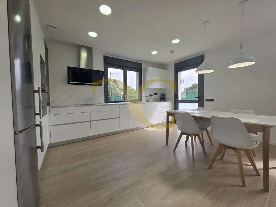 Cocina de Casa o chalet en venta en Llanes con Calefacción, Jardín privado y Terraza