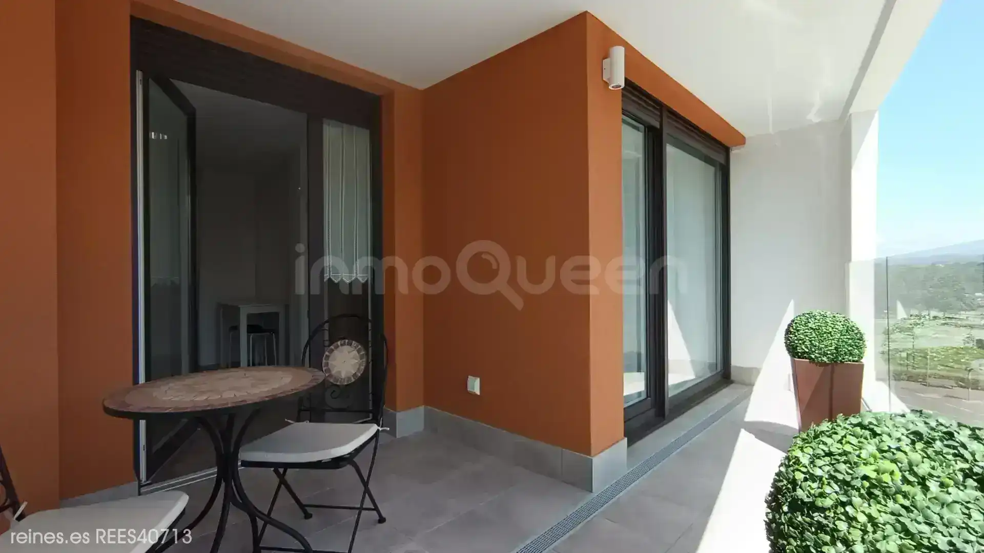 Terraza de Piso de alquiler en Oviedo  con Calefacción, Terraza y Amueblado