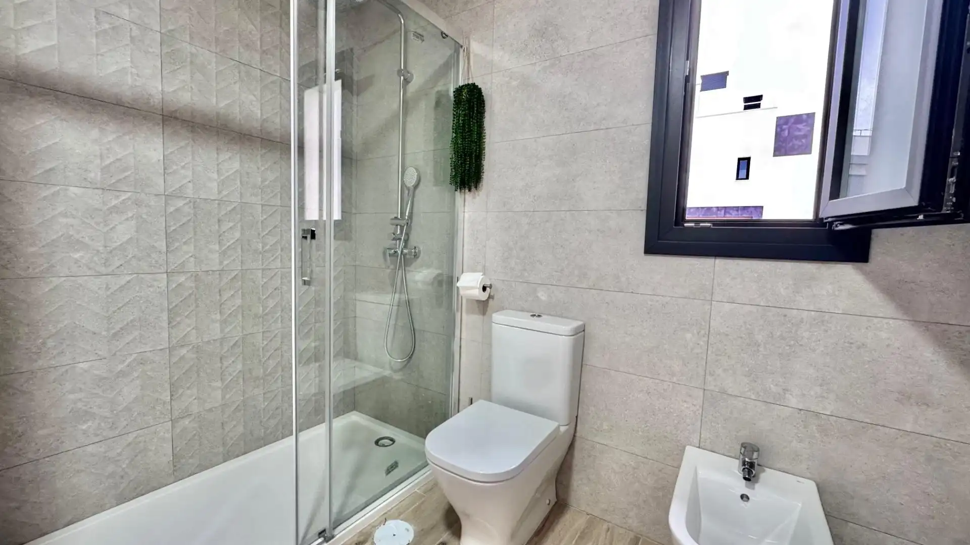 Flat with terrace to rent in Avenida de la Marina Española, imagen 24