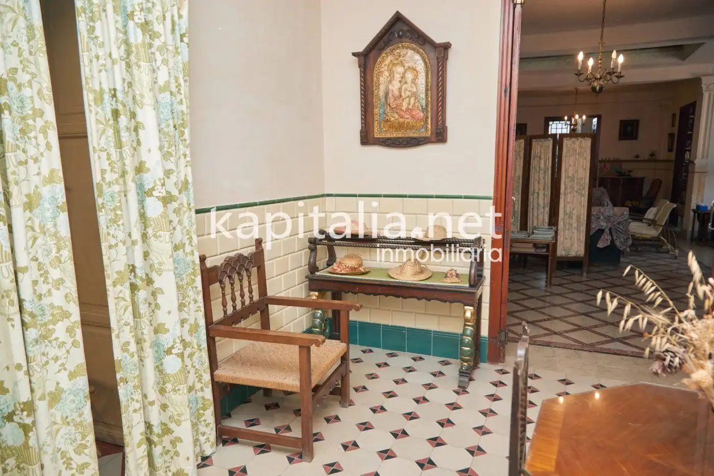 Country house zum Verkauf in Bocairent mit Privatgarten, Terrasse und Balkon