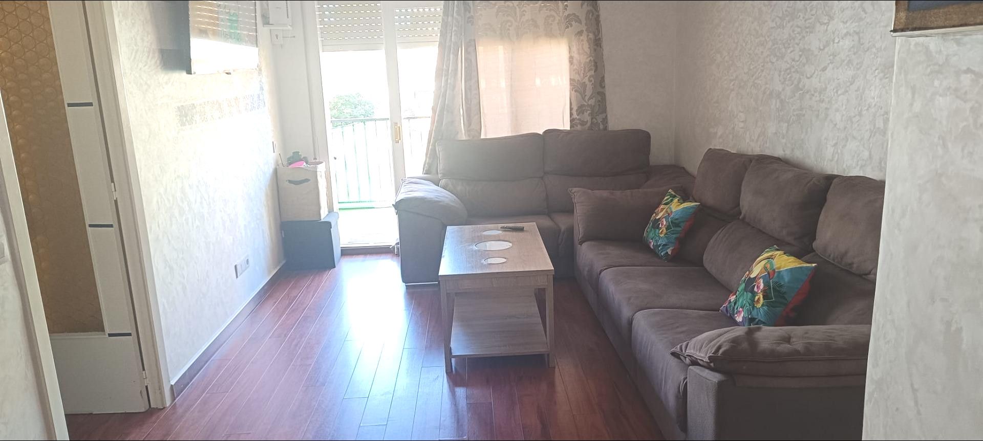 Sala d'estar de Pis en venda en Calafell amb Parquet, Terrassa i Traster