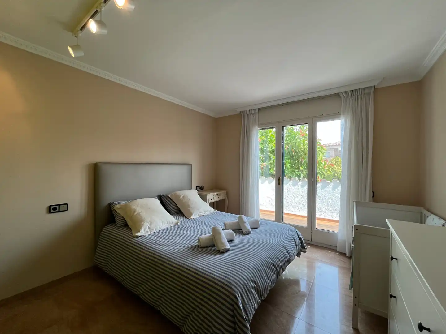 Casa con terraza en venta en Carrer Anglada Camarasa 8, imagen 65