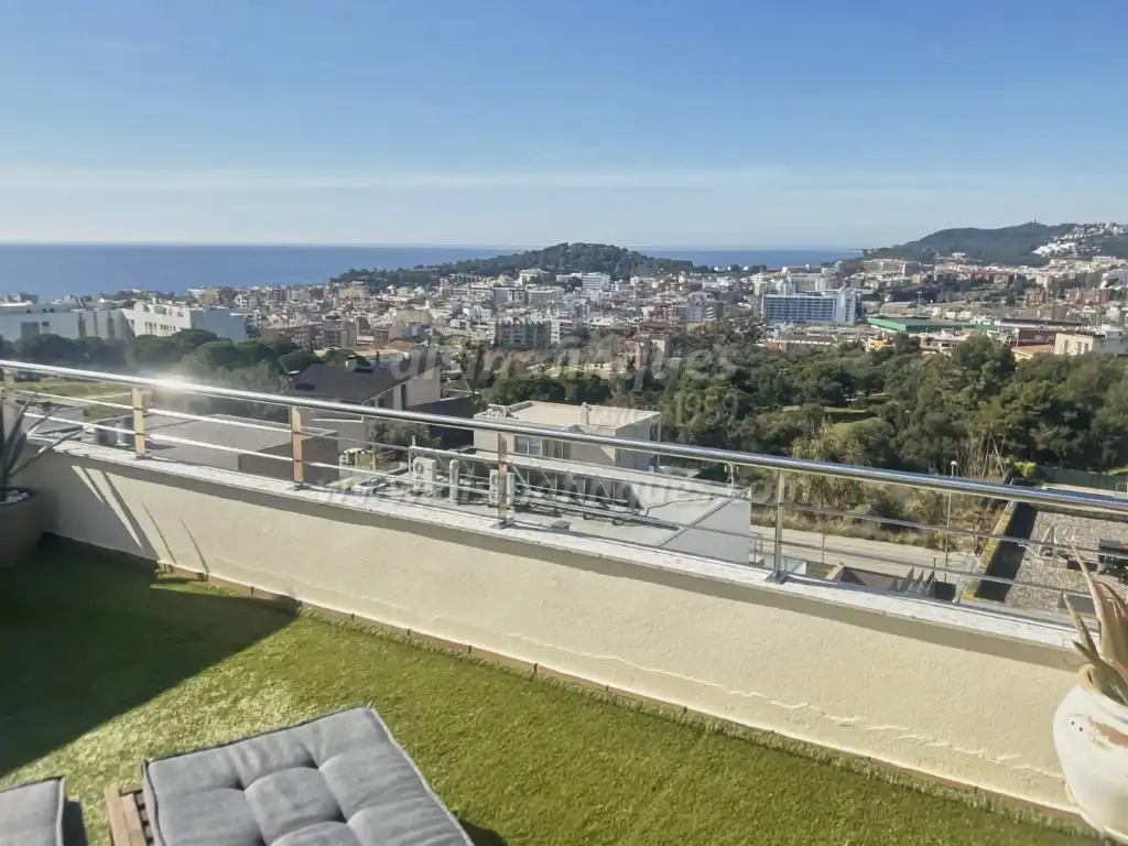 Terraza de Ático en venta en Lloret de Mar con Aire acondicionado, Jardín privado y Terraza