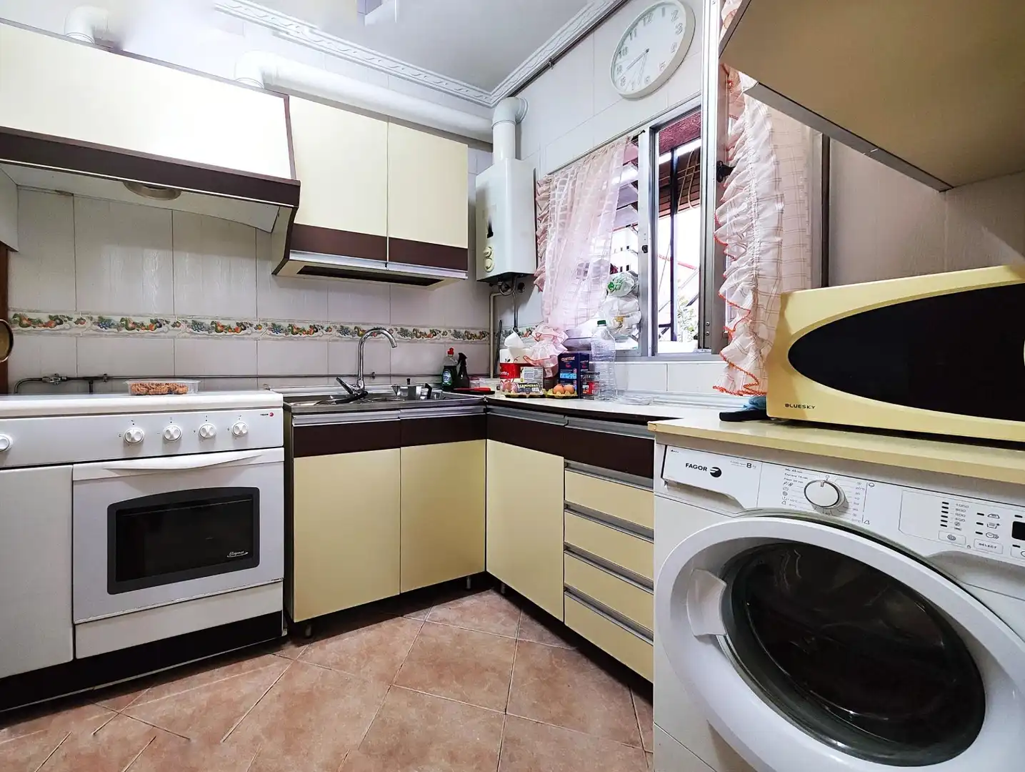Houses for sale in Calle Goya, 40, Centro