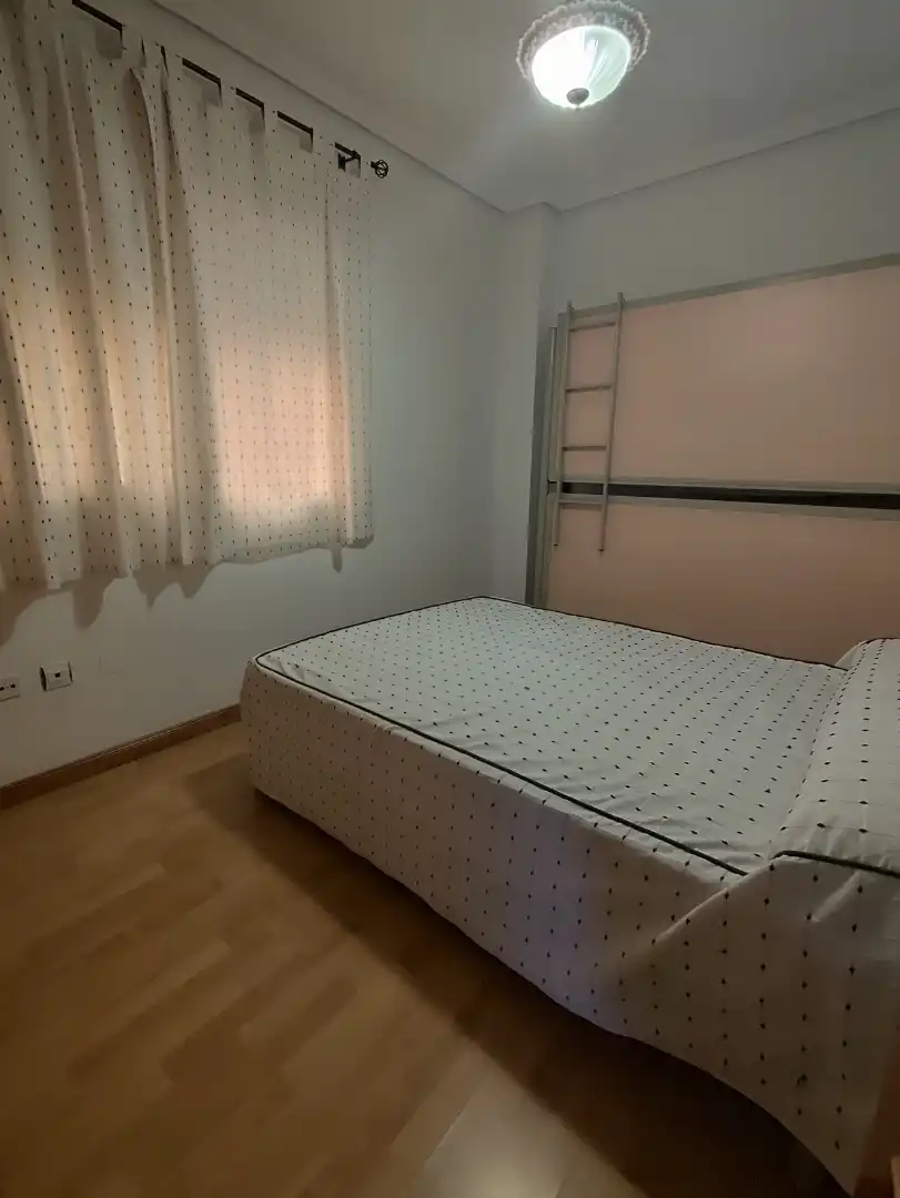 Habitación de Apartamento en venta en Benalmádena con Aire acondicionado, Terraza y Trastero