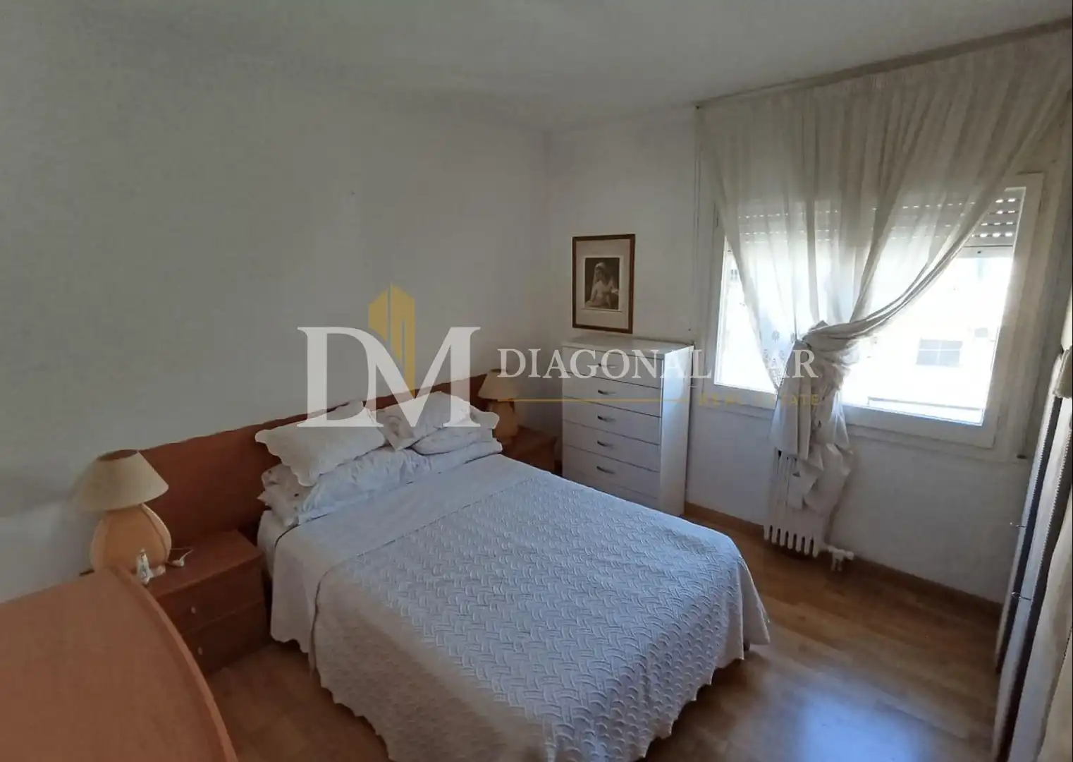 Schlafzimmer von Wohnung zum Verkauf in Barcelona mit Heizung, Abstellraum und Balkon