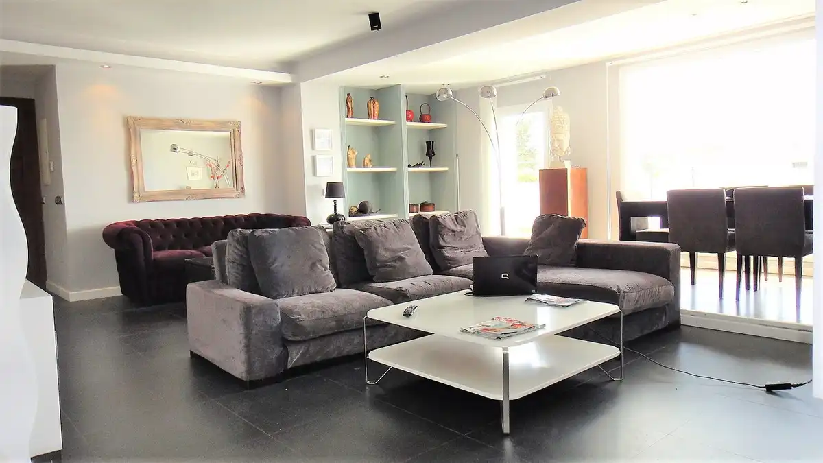 Sala d'estar de Casa o xalet de lloguer en Marbella amb Aire condicionat, Jardí privat i Terrassa