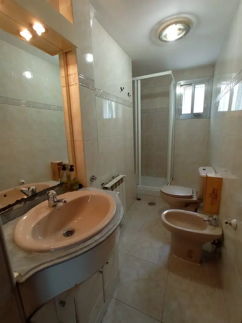 Room in Calle del Poeta Blas de Otero, 83, Ventas