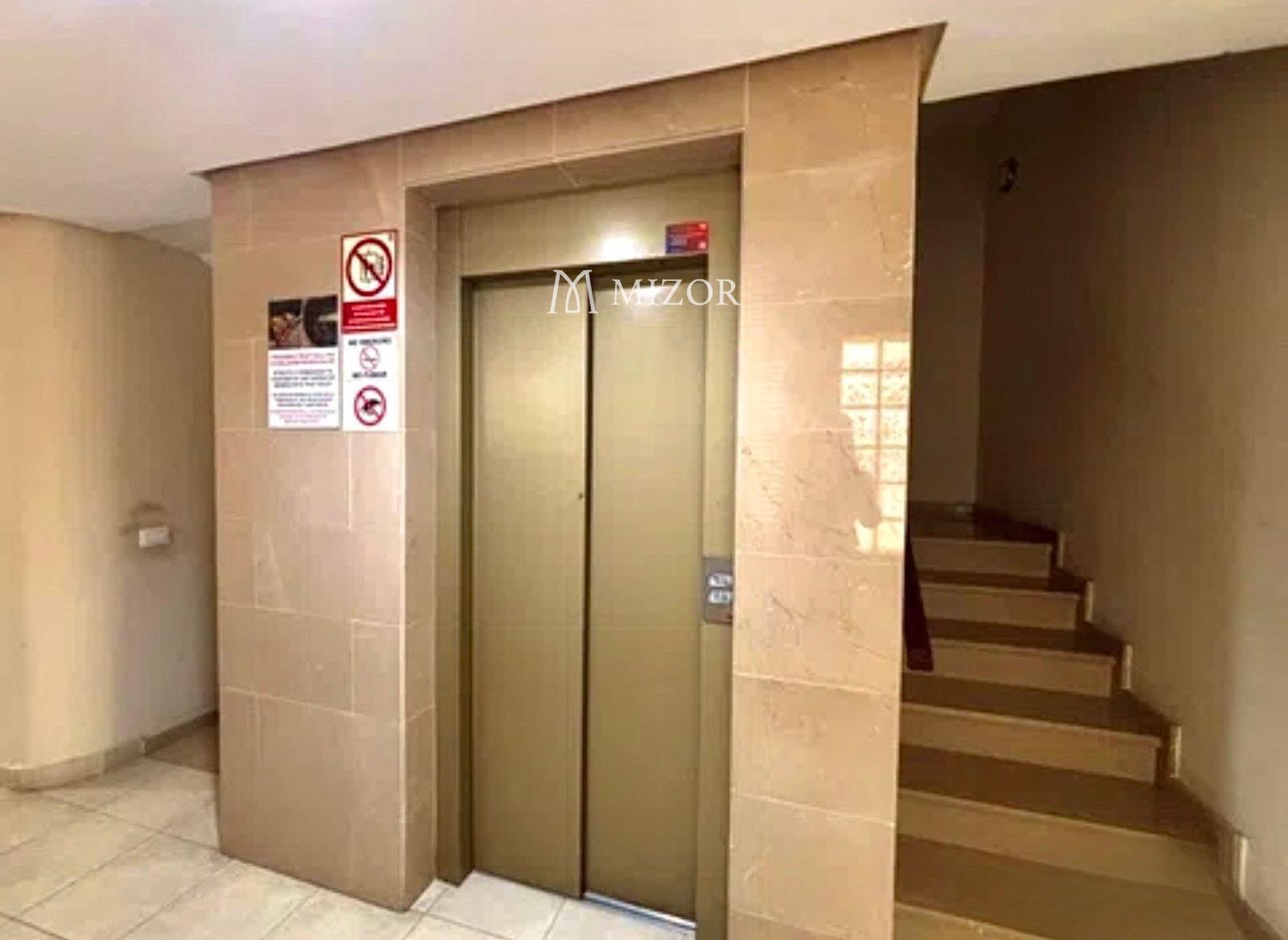 Piso en venta en Arona con Aire acondicionado, Terraza y Amueblado