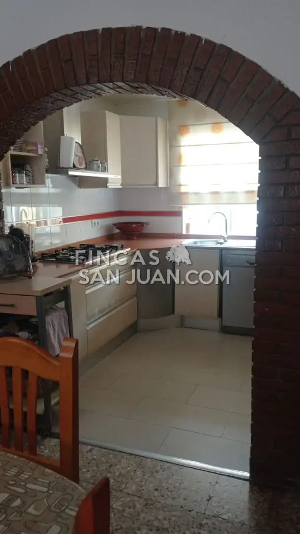 Cuina de Casa o xalet en venda en Alicante / Alacant amb Terrassa i Piscina