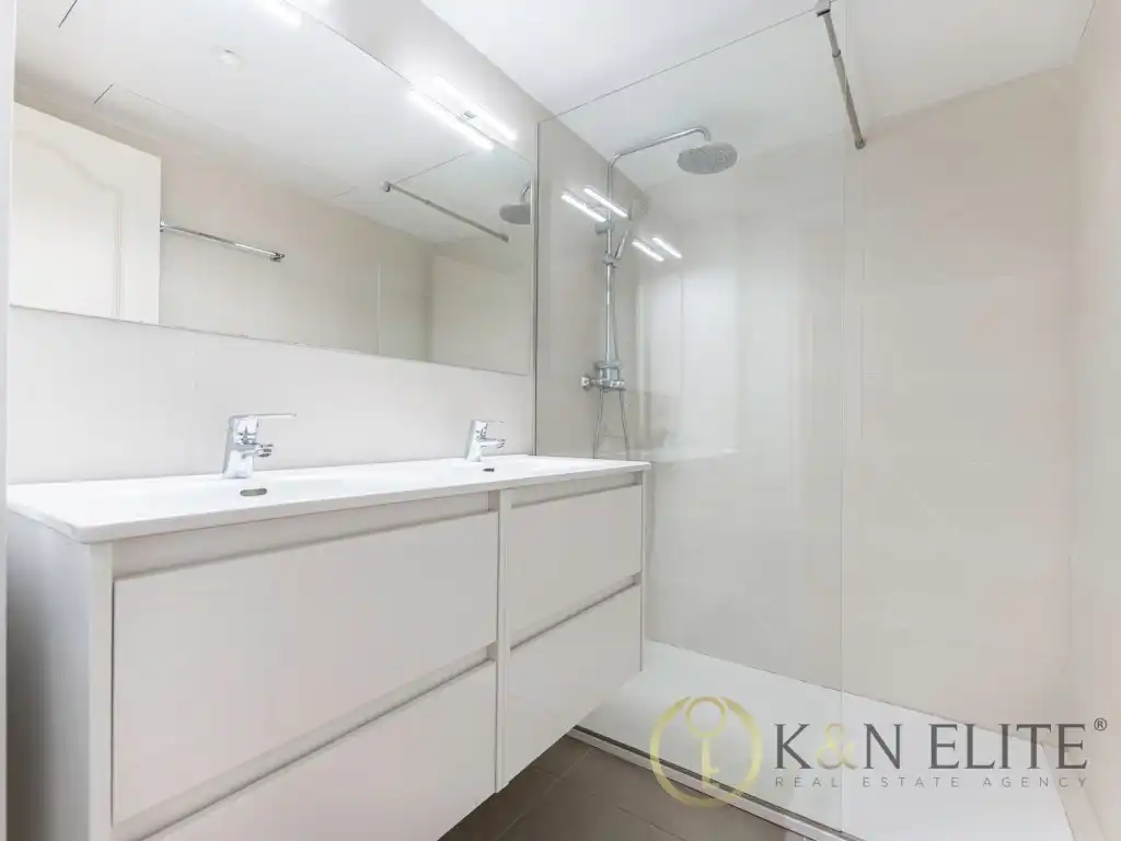 Bathroom of Attic for rent in Alicante / Alacant  with Air Conditioner and Terrace