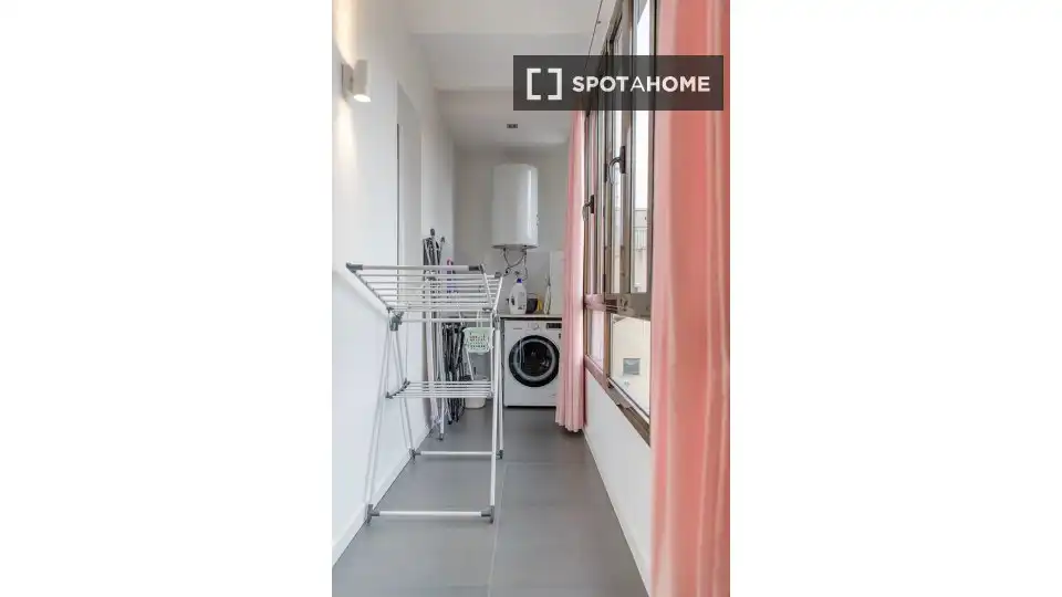 Piso con terraza en alquiler en Eixample, imagen 4
