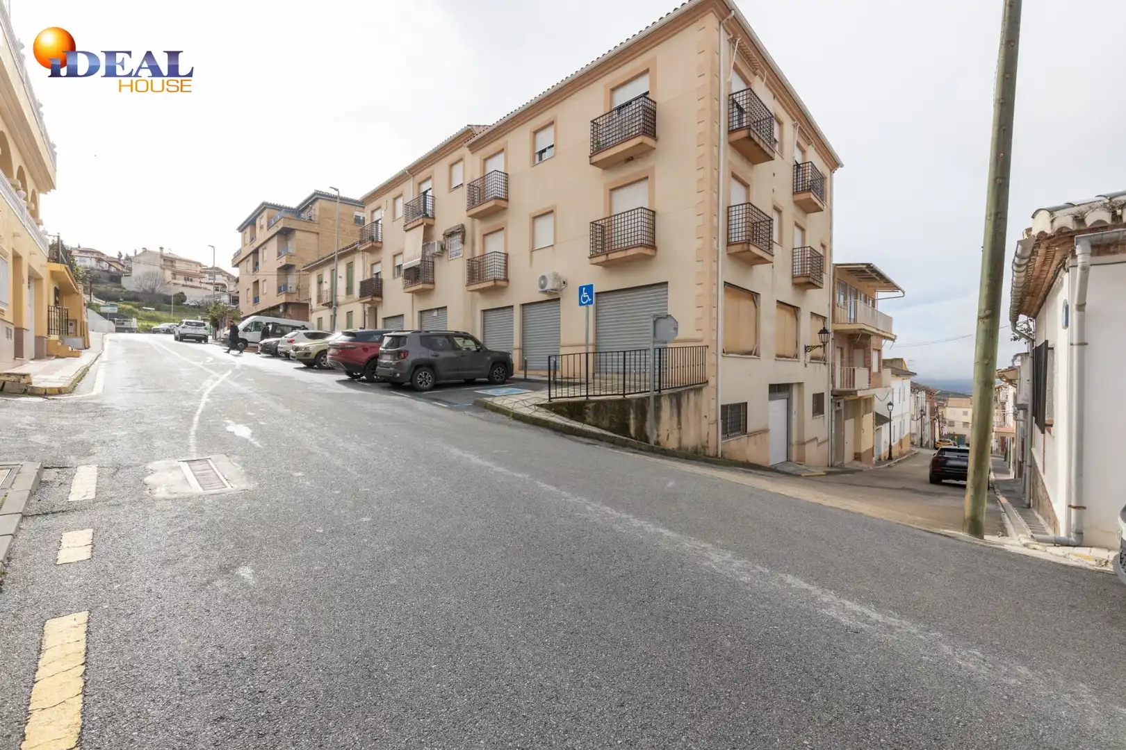 Außenansicht von Wohnung zum Verkauf in Güevéjar mit Balkon