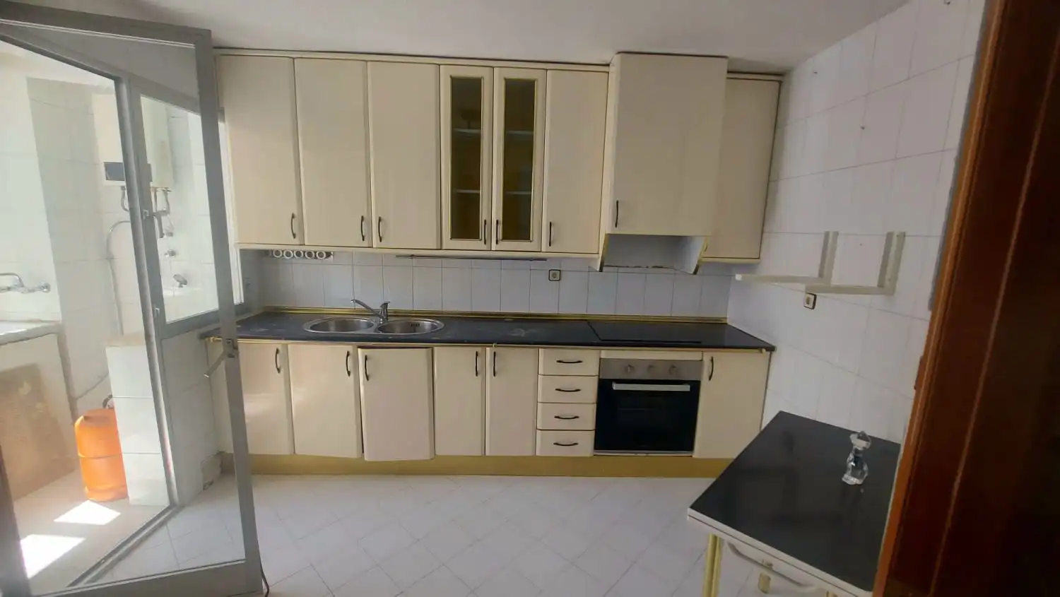 Cocina de Dúplex en venta en Jaén con Aire acondicionado, Trastero y Balcón