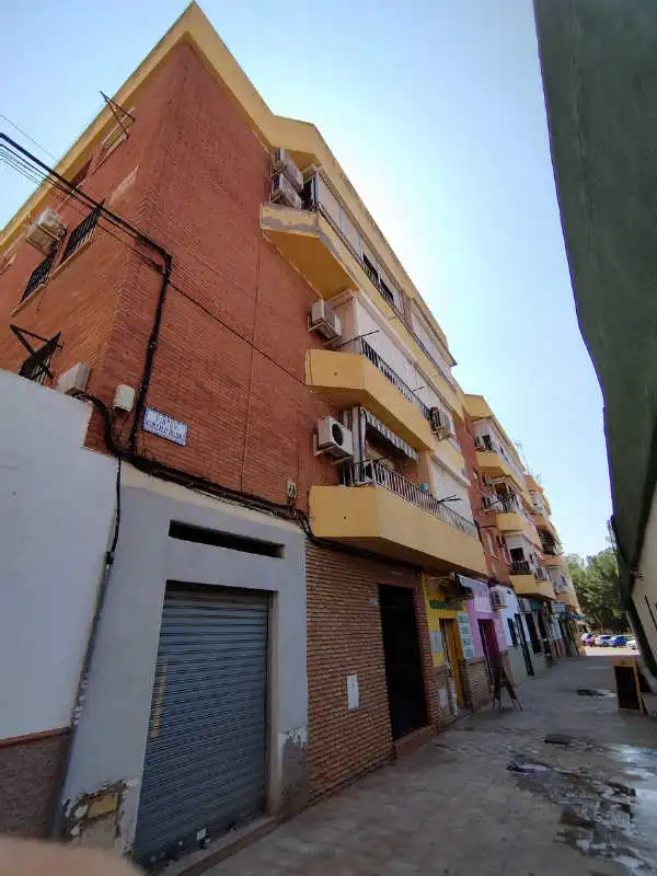 Vista exterior de Pis en venda en Alcalá de Guadaira