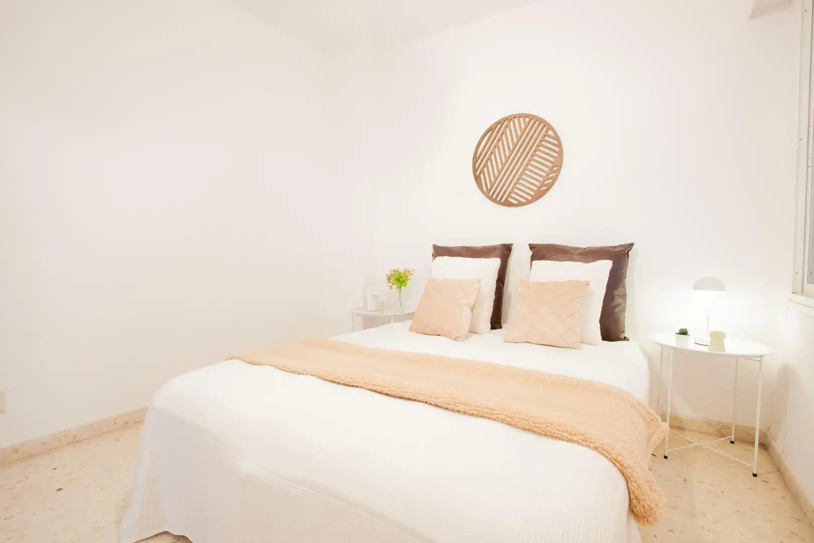 Habitación de Piso en venta en Alicante / Alacant con Terraza y Balcón
