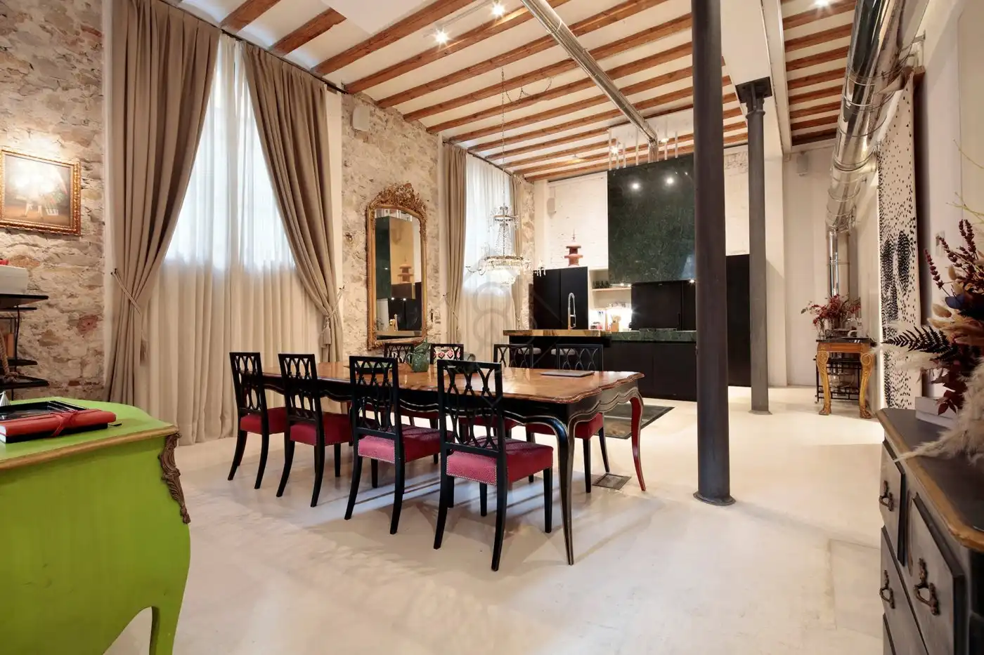 Menjador de Loft en venda en Barcelona amb Aire condicionat i Calefacció